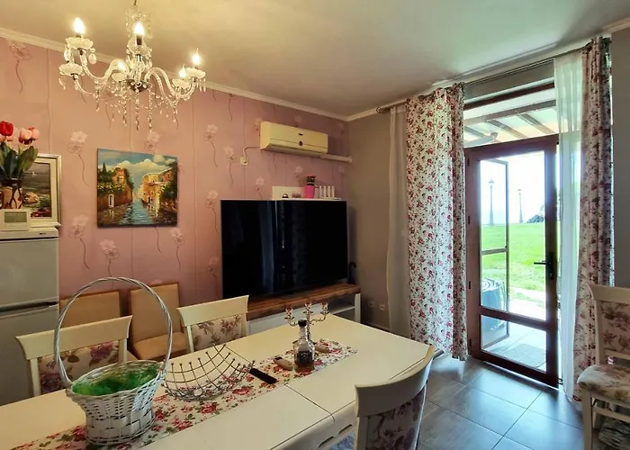 къща на брега на морето влас, Garden Of Eden 公寓 圣弗拉斯