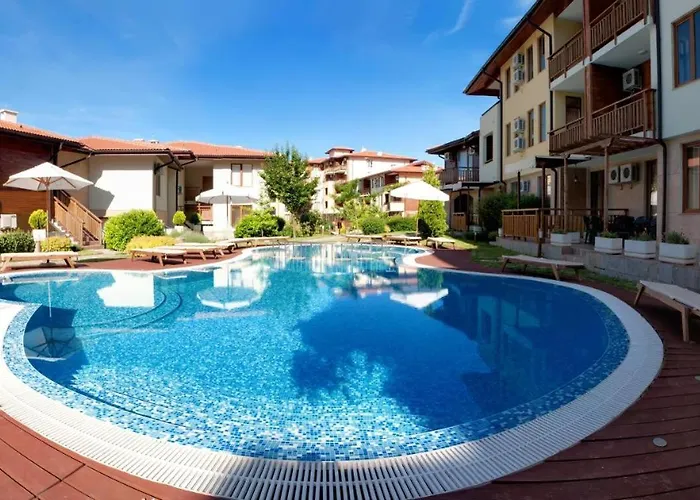 къща на брега на морето влас, Garden Of Eden 圣弗拉斯