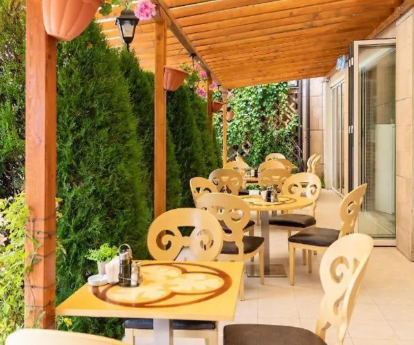 къща на брега на морето влас, Garden Of Eden 公寓 *