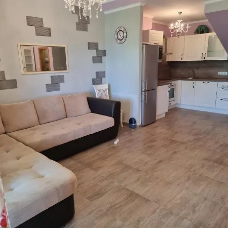 Apartamento къща на брега на морето влас, Garden Of Eden Sveti Vlas