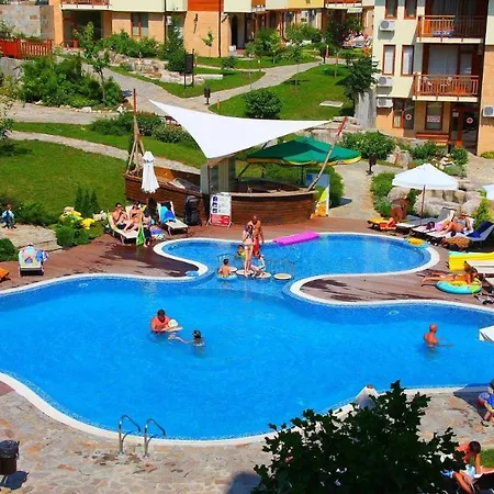 къща на брега на морето влас, Garden Of Eden