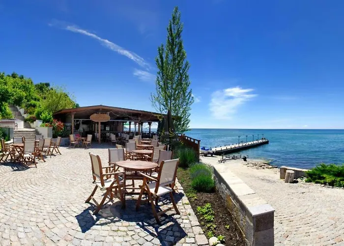 къща на брега на морето влас, Garden Of Eden 公寓 *