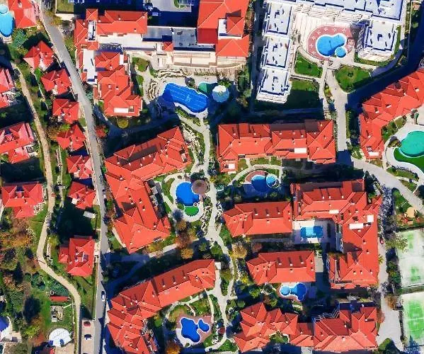 公寓 къща на брега на морето влас, Garden Of Eden 圣弗拉斯